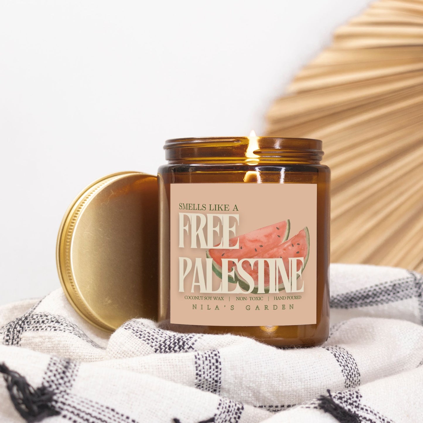 Smells like a Free Palestine Amber Candle